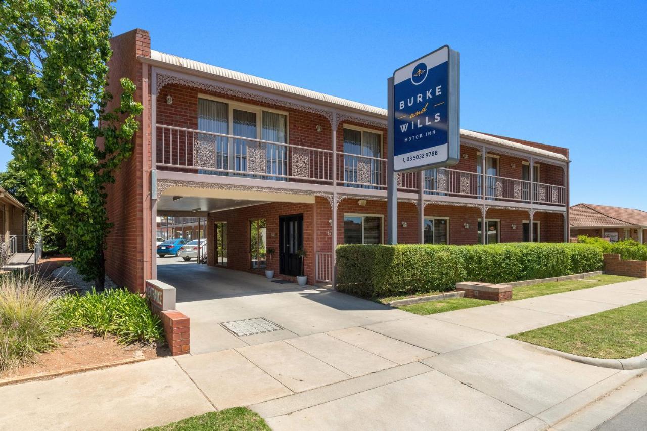 Burke And Wills Motor Inn Swan Hill Bagian luar foto