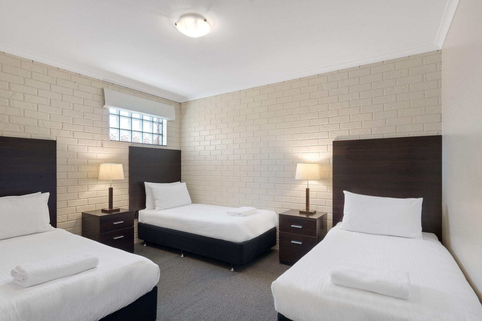 Burke And Wills Motor Inn Swan Hill Bagian luar foto