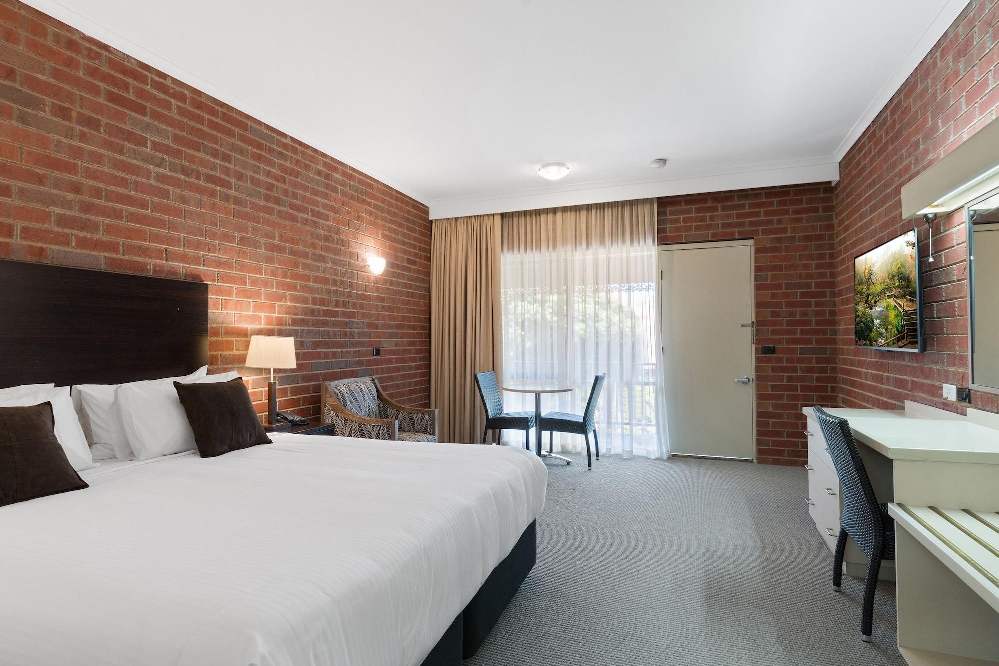 Burke And Wills Motor Inn Swan Hill Bagian luar foto