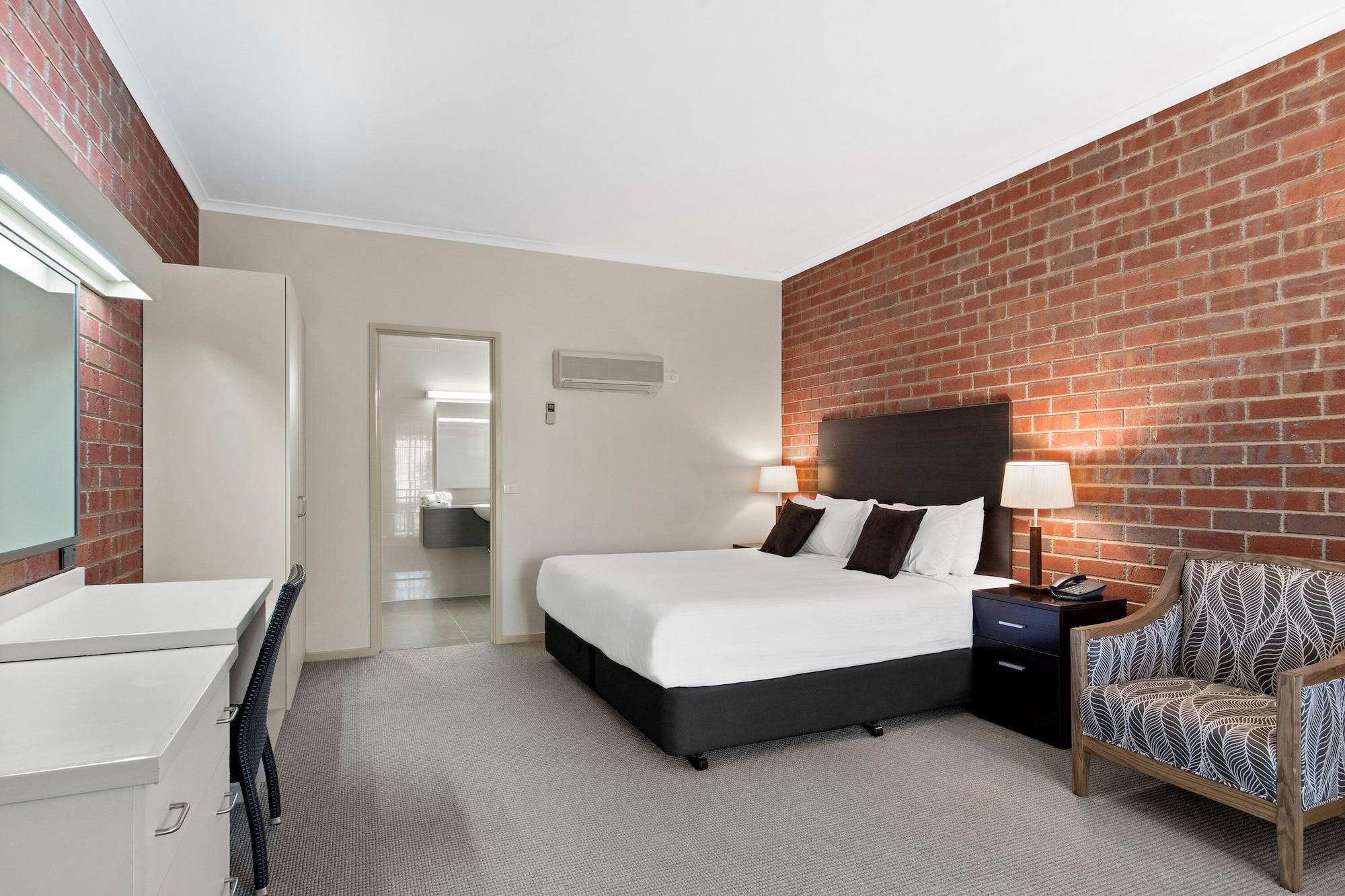 Burke And Wills Motor Inn Swan Hill Bagian luar foto