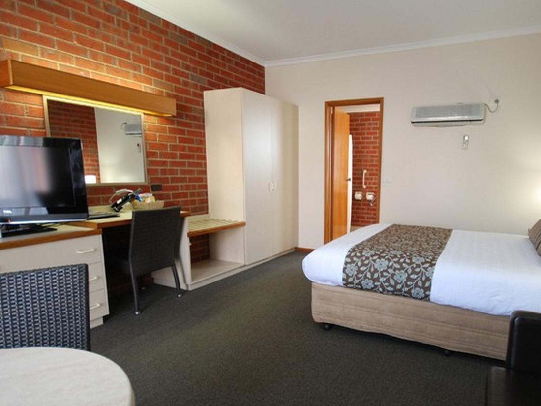 Burke And Wills Motor Inn Swan Hill Bagian luar foto