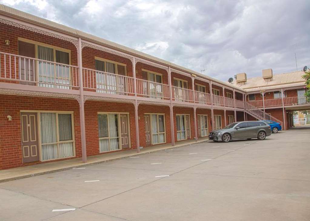 Burke And Wills Motor Inn Swan Hill Bagian luar foto