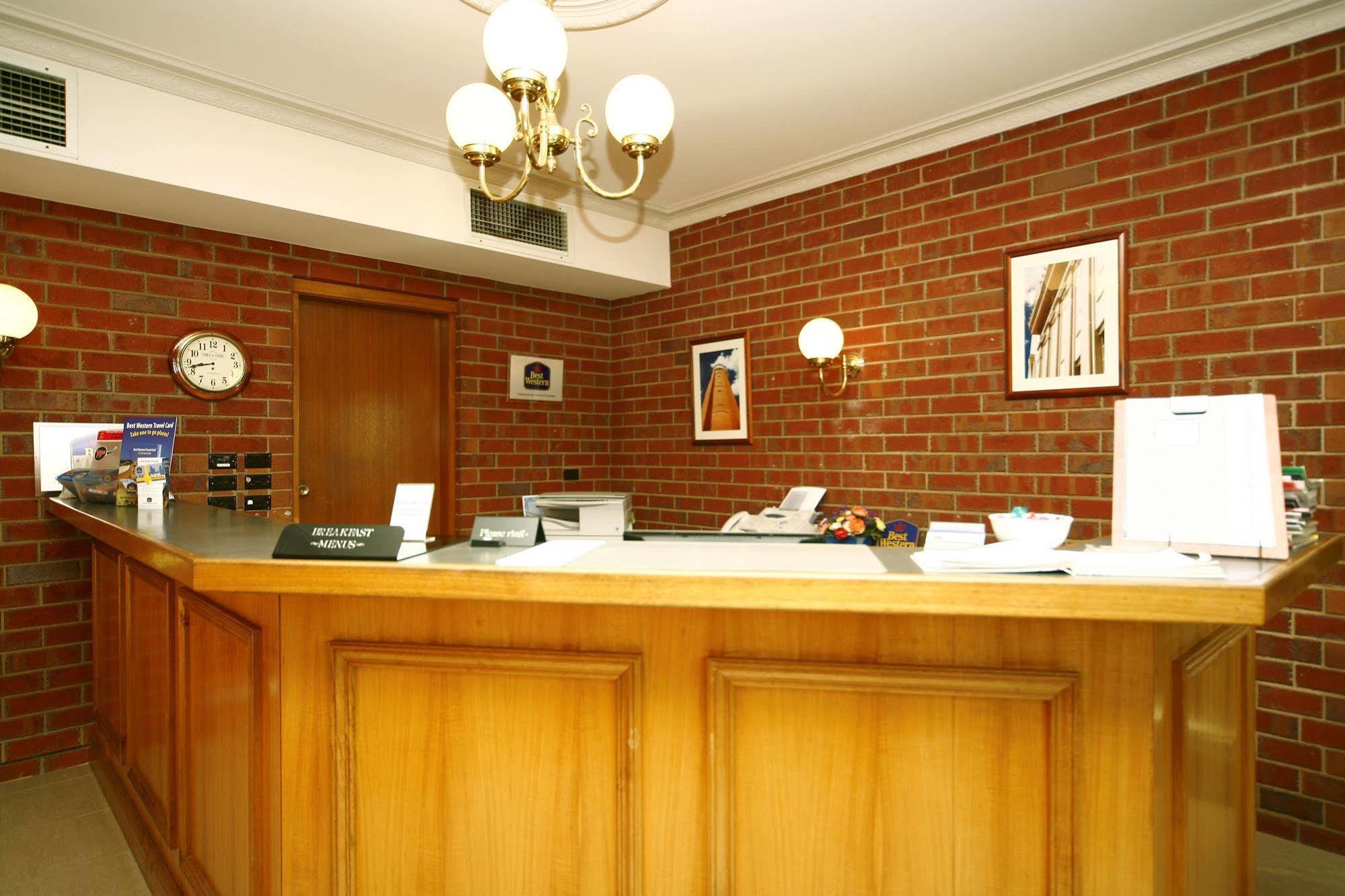 Burke And Wills Motor Inn Swan Hill Bagian luar foto